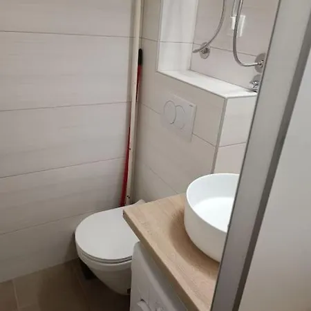 Apartment Compact In City Center *